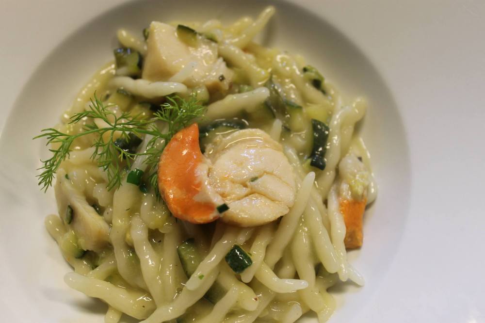 1462586_693889110643741_1000656602_o